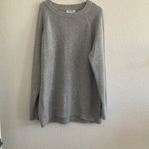 Old Navy SoSoft Stitchy Light Gray Crew Neck Woman’s Sweater - L